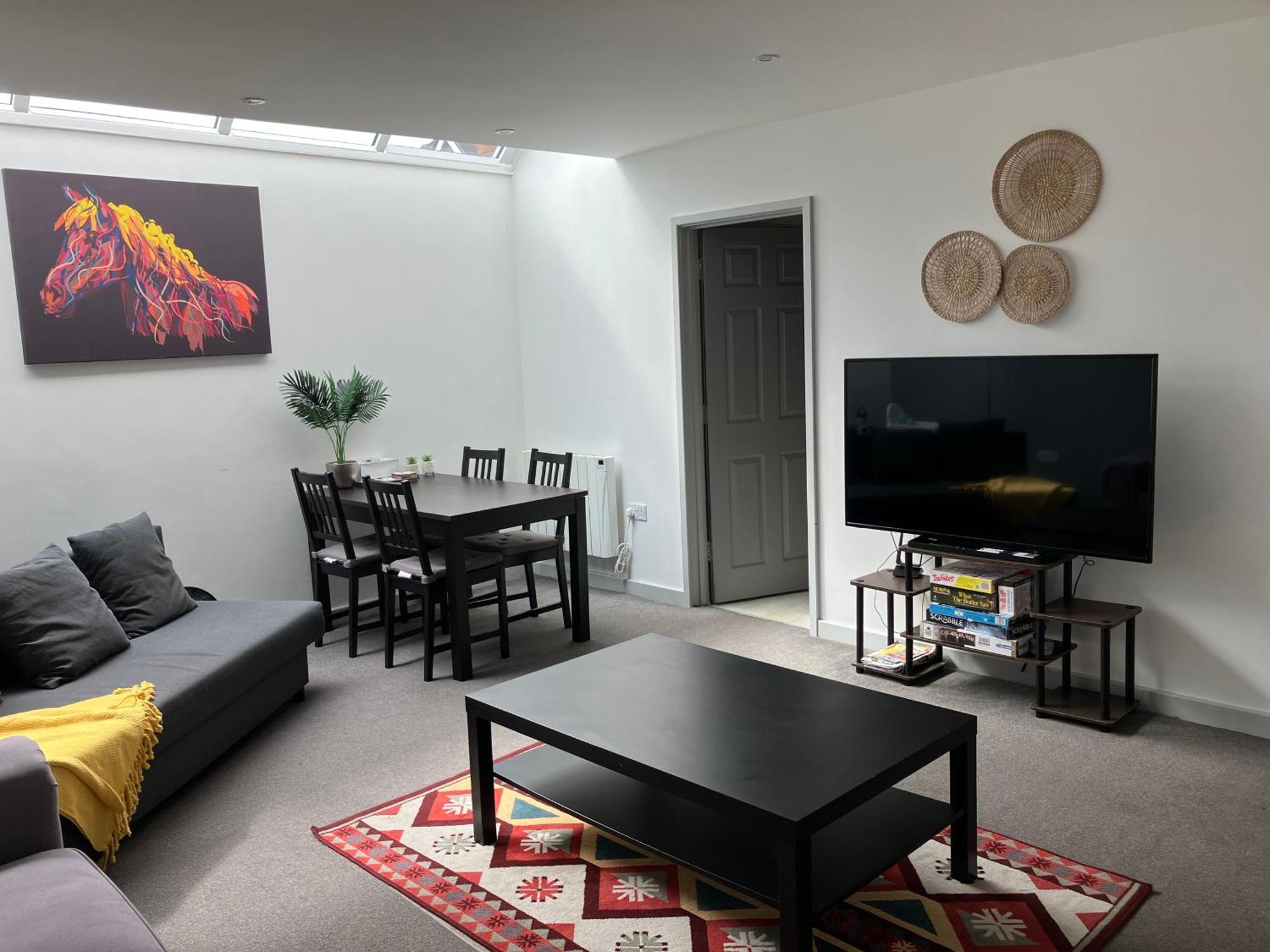 Lancing Apartments - Spacious 2 Bed - Sleeps 6 - Burnham Village Slough Esterno foto